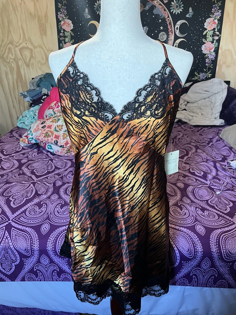 Vintage Victoria's Secret Tiger Stripe Lace
Babydoll Lingerie Gown size large